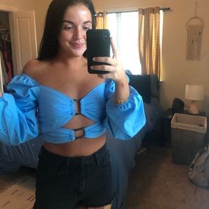 Super cute blue crop top